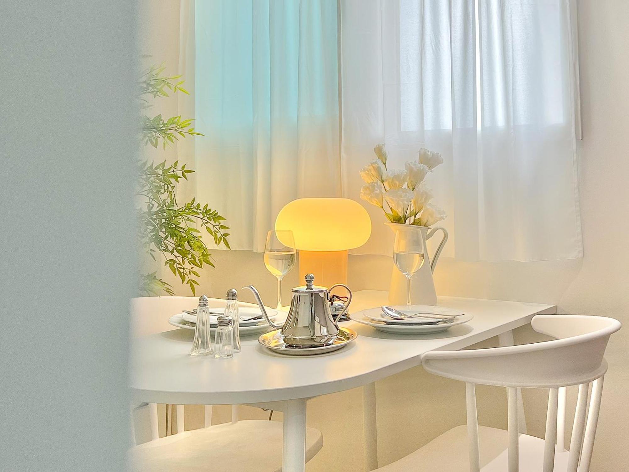 Hongdae Station 7min, Designer House * Séoul